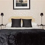 Powys 4*
