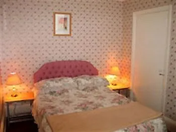 Powys 4* سكرابورو